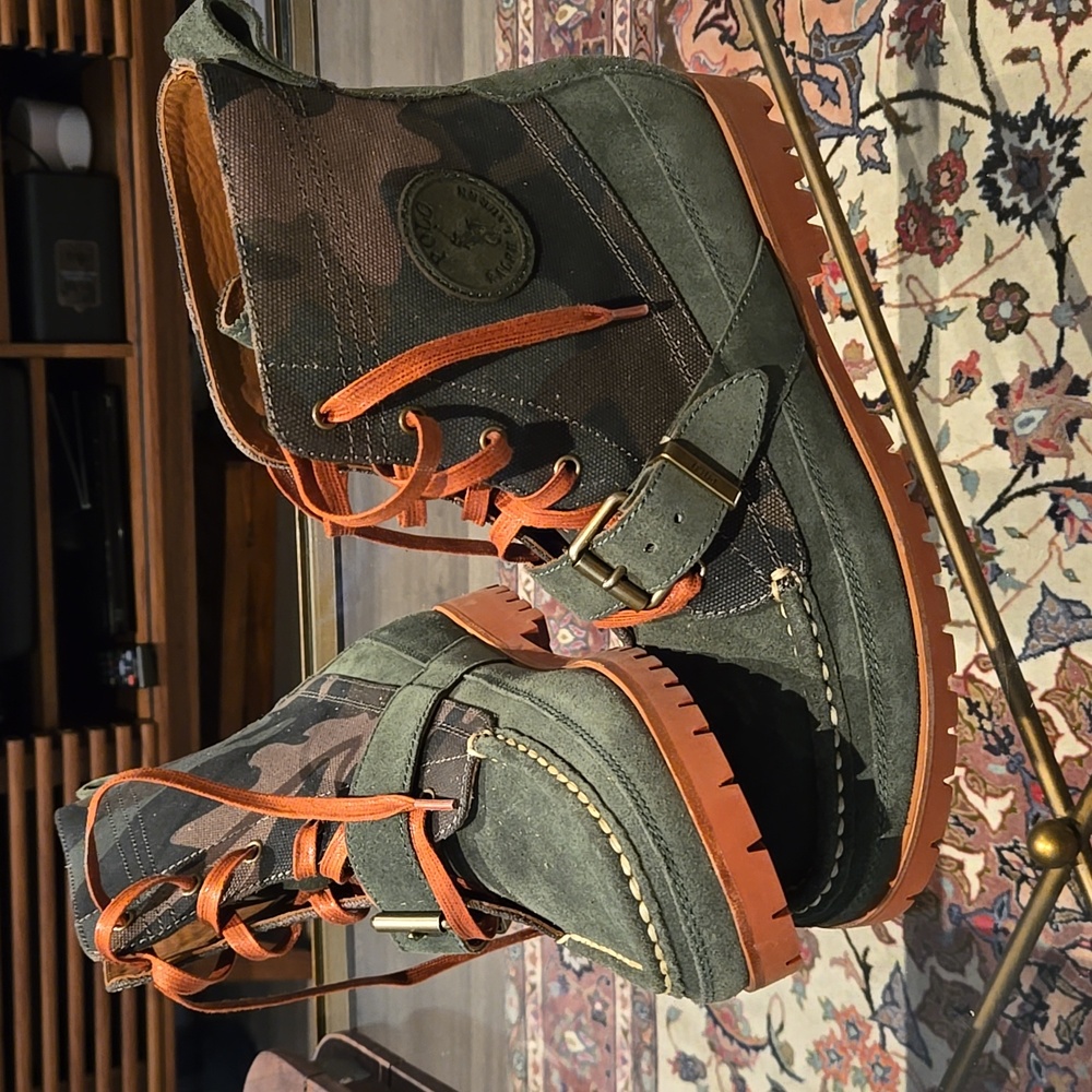 Polo shoes